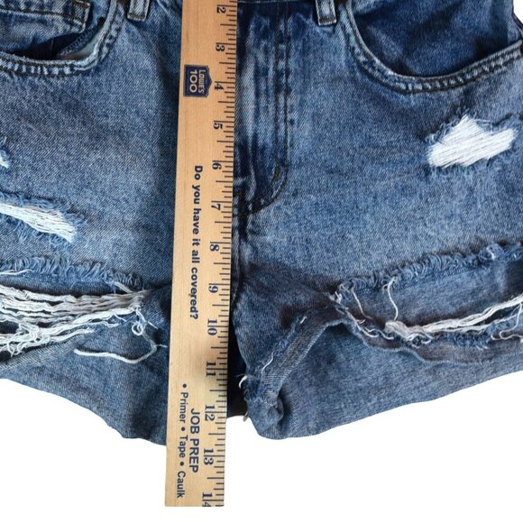 O'Neill Denim Distressed Jeans Shorts Sz 27 Beachy Surfer Girl Coastal Preppy - Picture 5 of 11